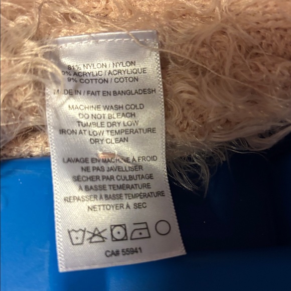 NWT HARLOW FUZZY CROPPED CARDIGAN - Picture 2 of 2